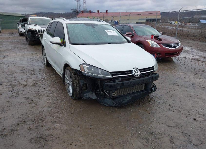 Photo 6 of 2015 Volkswagen Golf SPORTWAGEN TDI SEL 4-DOOR (VIN 3VWFA7AU0FM517206)