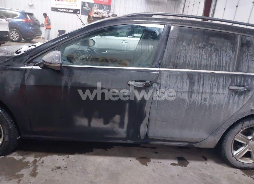 Photo 14 of 2015 Volkswagen Golf SPORTWAGEN TDI S 4-DOOR (VIN 3VWFA7AU4FM504197)