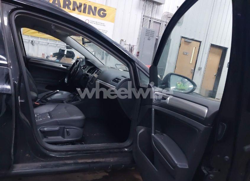 Photo 5 of 2015 Volkswagen Golf SPORTWAGEN TDI S 4-DOOR (VIN 3VWFA7AU4FM504197)