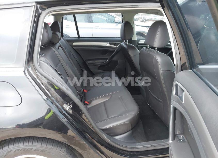 Photo 8 of 2015 Volkswagen Golf SPORTWAGEN TDI S 4-DOOR (VIN 3VWFA7AU8FM507037)