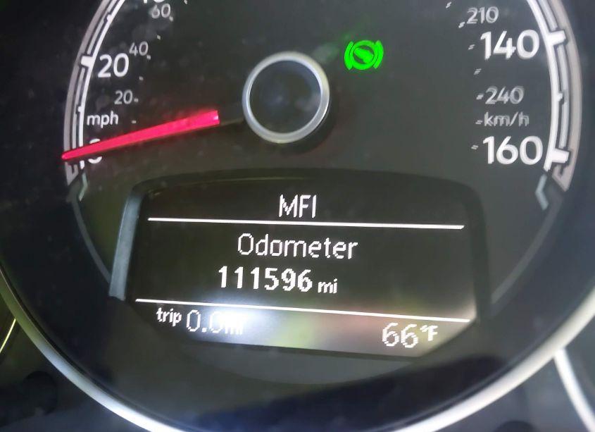 Photo 7 of 2018 Volkswagen Beetle 2.0T COAST/2.0T S (VIN 3VWFD7AT5JM708546)