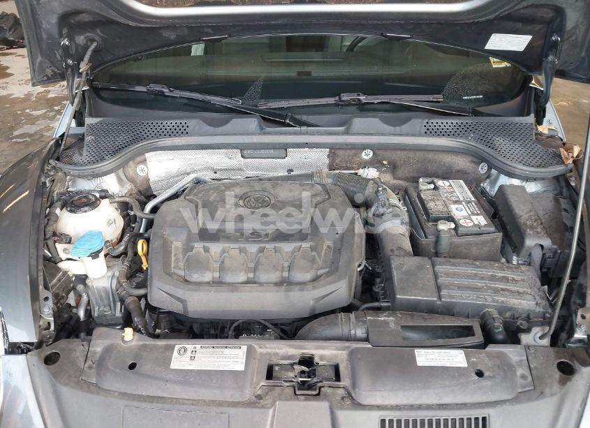 Photo 10 of 2018 Volkswagen Beetle 2.0T COAST/2.0T S (VIN 3VWFD7AT6JM703758)