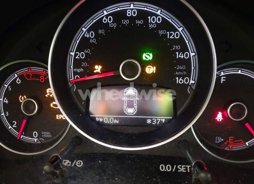 Photo 15 of 2018 Volkswagen Beetle 2.0T COAST/2.0T S (VIN 3VWFD7AT6JM703758)