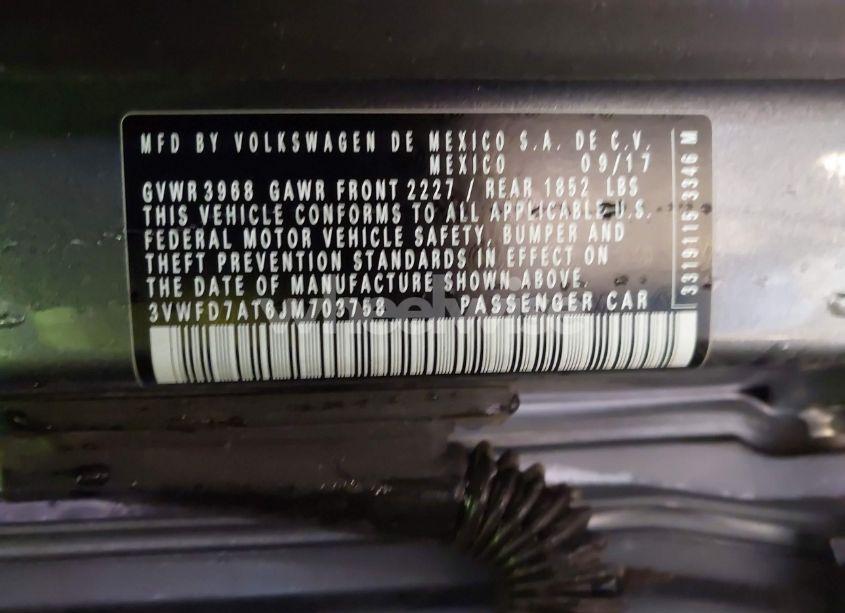 Photo 9 of 2018 Volkswagen Beetle 2.0T COAST/2.0T S (VIN 3VWFD7AT6JM703758)