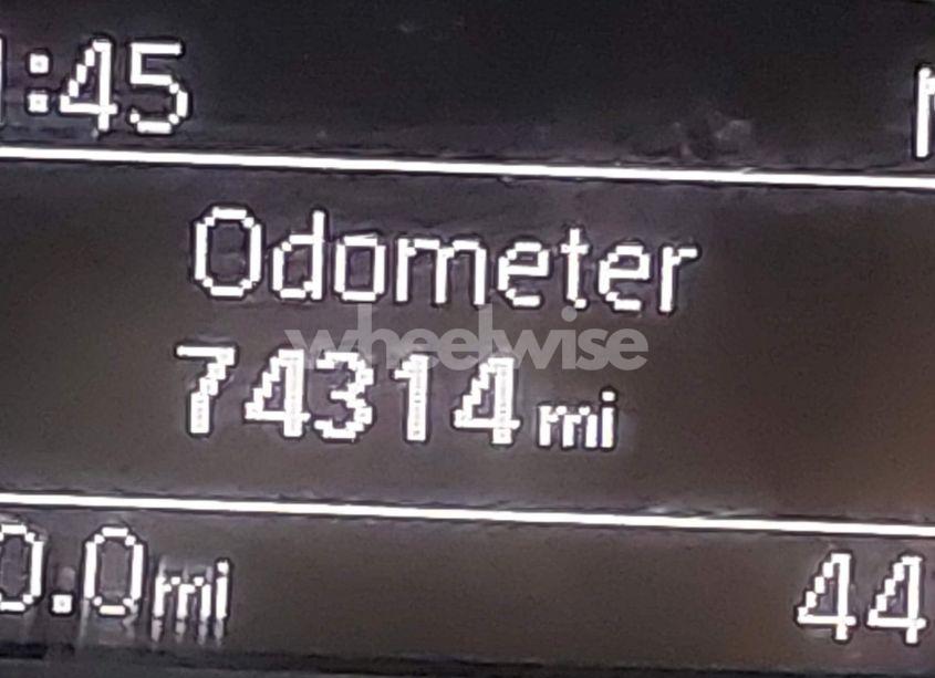 Photo 15 of 2018 Volkswagen Beetle S/COAST (VIN 3VWFD7AT6JM716770)