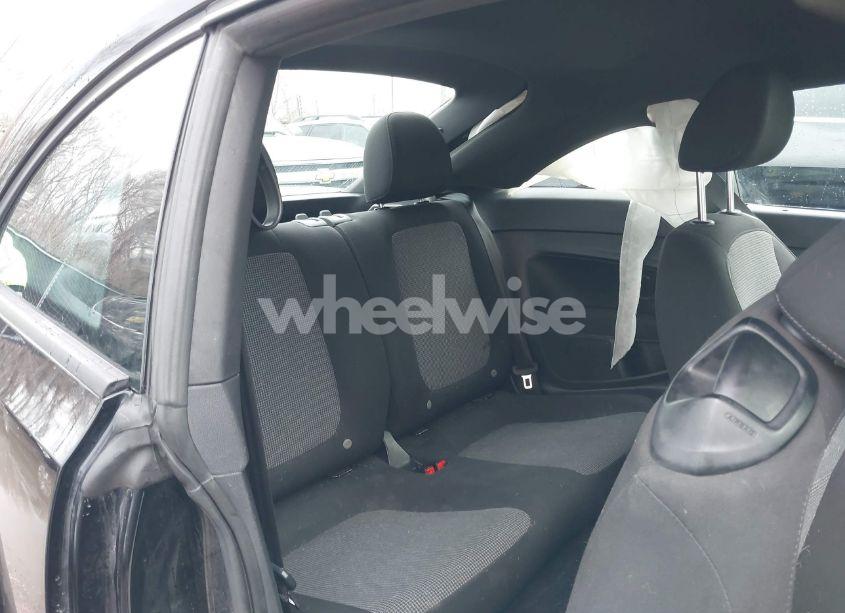 Photo 8 of 2018 Volkswagen Beetle S/COAST (VIN 3VWFD7AT6JM716770)