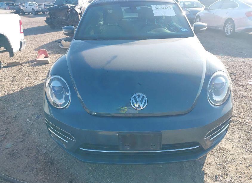 Photo 13 of 2018 Volkswagen Beetle 2.0T COAST/2.0T S (VIN 3VWFD7AT8JM706970)
