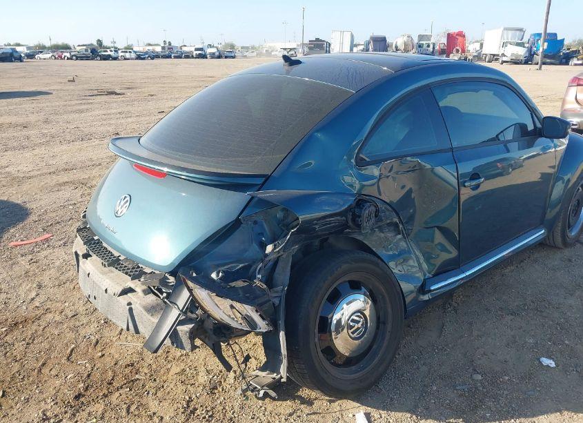 Photo 6 of 2018 Volkswagen Beetle 2.0T COAST/2.0T S (VIN 3VWFD7AT8JM706970)