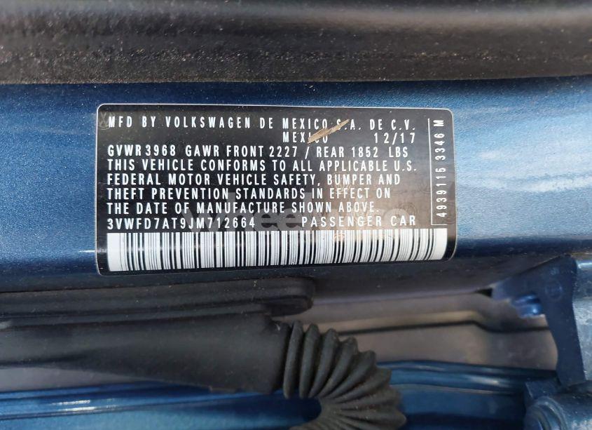 Photo 9 of 2018 Volkswagen Beetle 2.0T COAST/2.0T S (VIN 3VWFD7AT9JM712664)