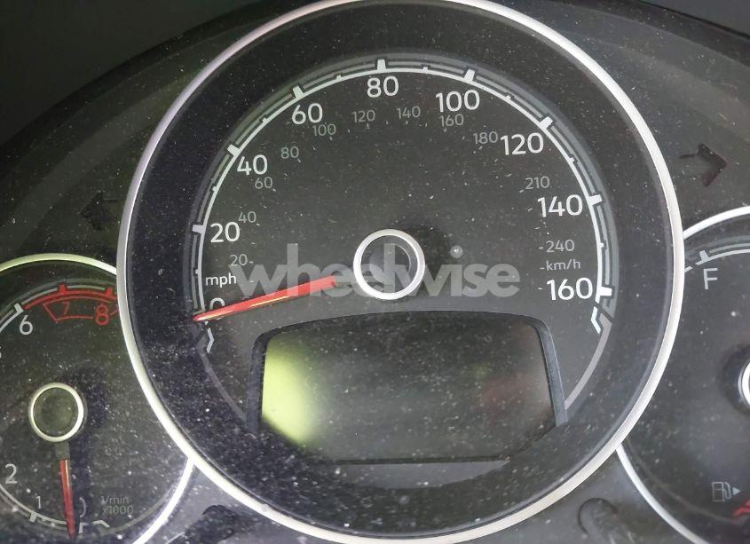 Photo 7 of 2018 Volkswagen Beetle 2.0T COAST/2.0T S (VIN 3VWFD7ATXJM710356)