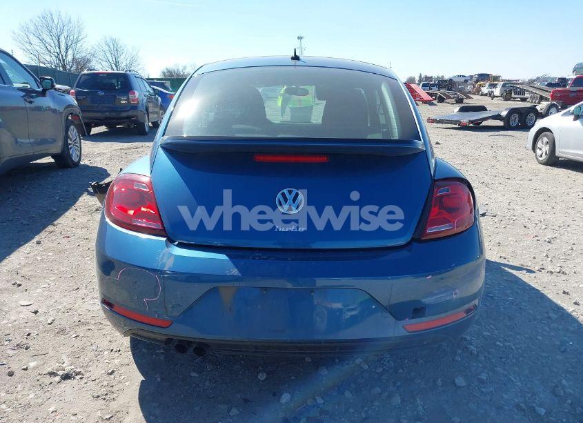 Photo 16 of 2018 Volkswagen Beetle 2.0T COAST/2.0T S (VIN 3VWFD7ATXJM711734)