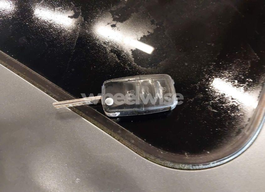 Photo 11 of 2002 Volkswagen New BEETLE TURBO S (VIN 3VWFE21C72M440584)