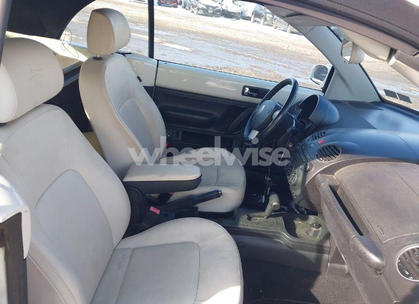 Photo 5 of 2007 Volkswagen New BEETLE TRIPLE WHITE (VIN 3VWFF31Y57M411266)