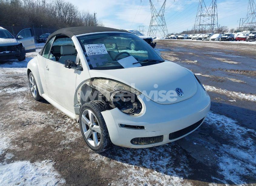 Photo 6 of 2007 Volkswagen New BEETLE TRIPLE WHITE (VIN 3VWFF31Y57M411266)