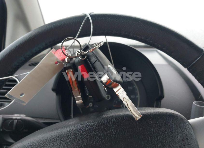 Photo 11 of 2007 Volkswagen New BEETLE TRIPLE WHITE (VIN 3VWFF31Y97M417135)