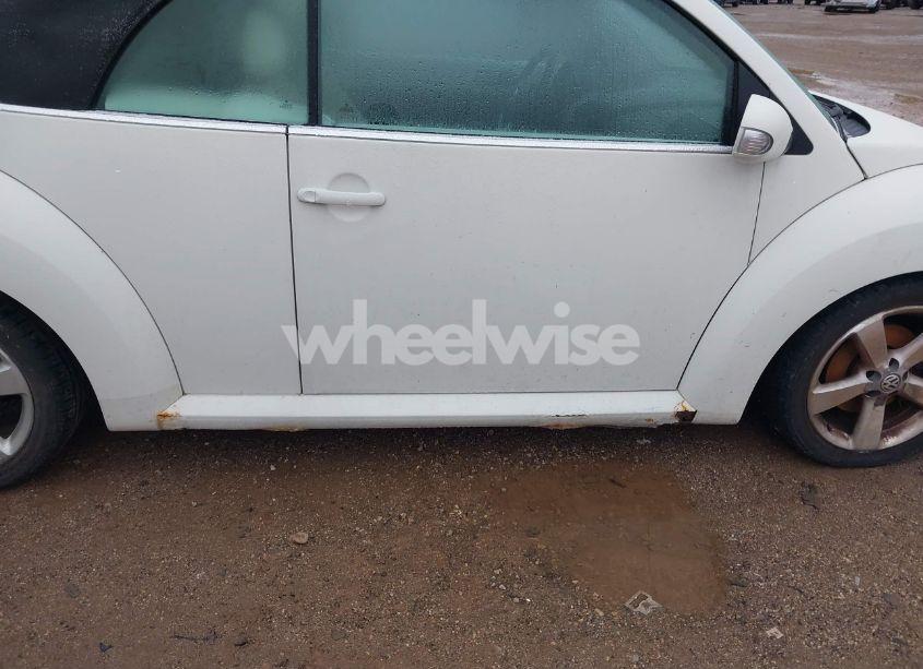 Photo 12 of 2007 Volkswagen New BEETLE TRIPLE WHITE (VIN 3VWFF31Y97M417135)