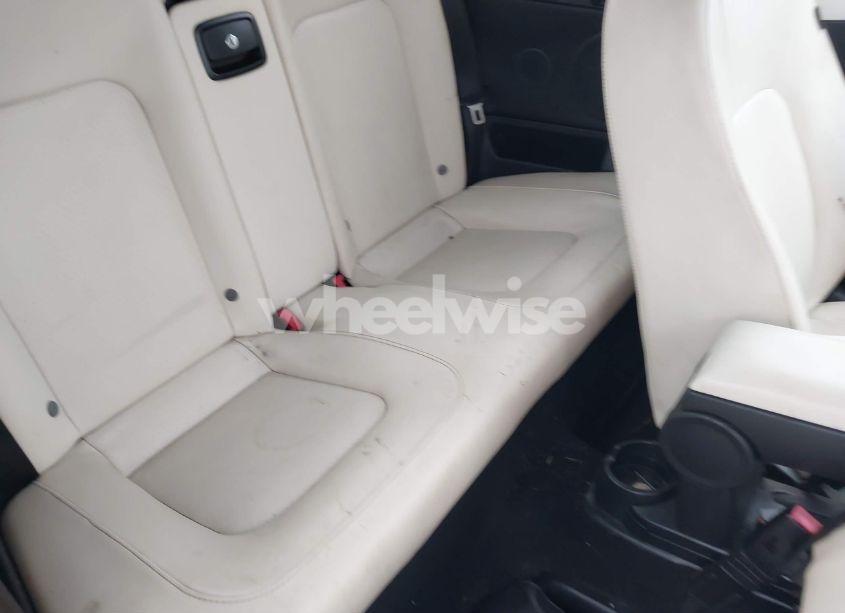 Photo 8 of 2007 Volkswagen New BEETLE TRIPLE WHITE (VIN 3VWFF31Y97M417135)