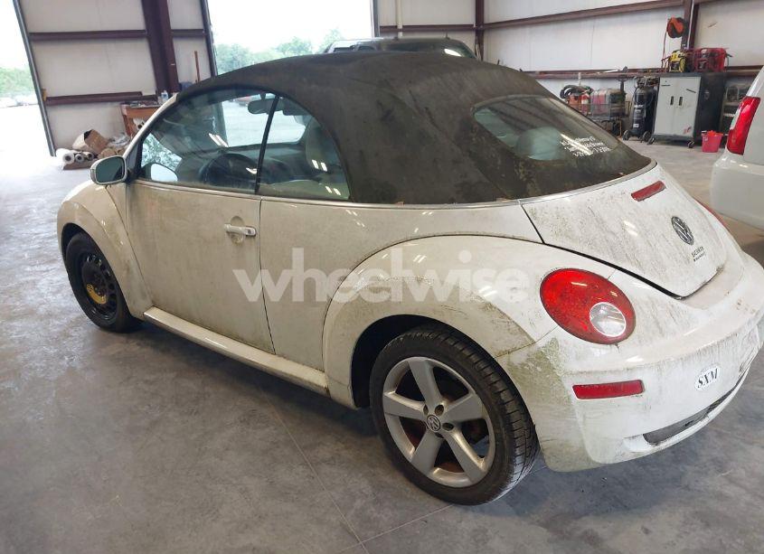Photo 3 of 2007 Volkswagen New BEETLE TRIPLE WHITE (VIN 3VWFF31Y97M417751)