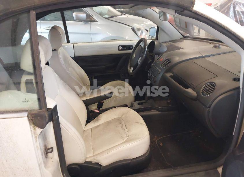 Photo 5 of 2007 Volkswagen New BEETLE TRIPLE WHITE (VIN 3VWFF31Y97M417751)