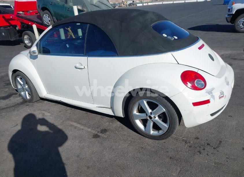 Photo 3 of 2007 Volkswagen New BEETLE TRIPLE WHITE (VIN 3VWFG31Y27M415871)
