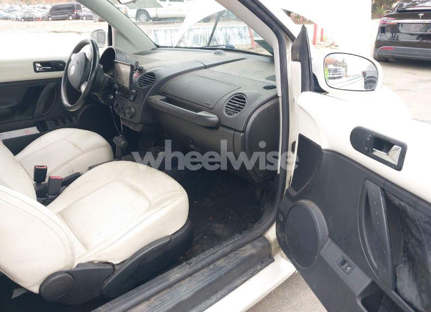 Photo 5 of 2007 Volkswagen New BEETLE TRIPLE WHITE (VIN 3VWFG31Y47M415791)