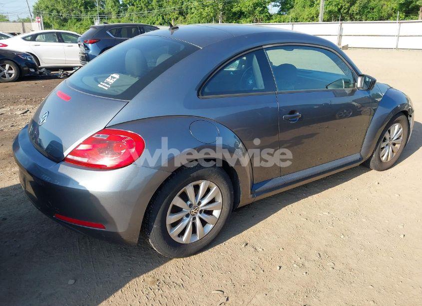 Photo 4 of 2013 Volkswagen Beetle 2.5L ENTRY (VIN 3VWFP7AT0DM604980)