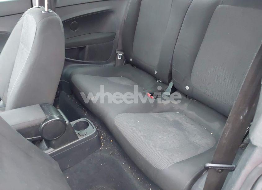 Photo 8 of 2013 Volkswagen Beetle 2.5L ENTRY (VIN 3VWFP7AT0DM644962)