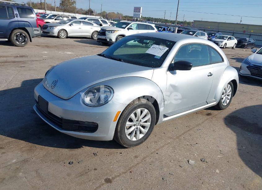Photo 2 of 2013 Volkswagen Beetle 2.5L ENTRY (VIN 3VWFP7AT2DM638600)