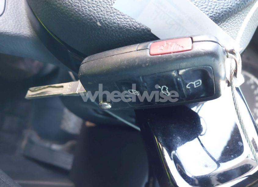 Photo 11 of 2014 Volkswagen Beetle 2.5L ENTRY (VIN 3VWFP7AT3EM626103)