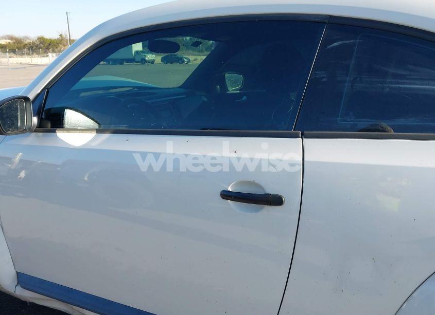 Photo 14 of 2014 Volkswagen Beetle 2.5L ENTRY (VIN 3VWFP7AT3EM626103)