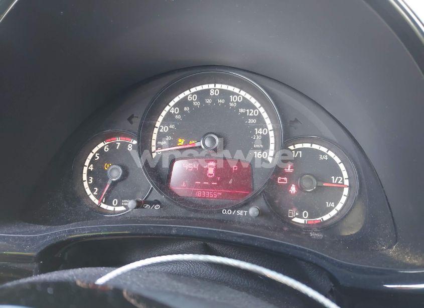 Photo 7 of 2014 Volkswagen Beetle 2.5L ENTRY (VIN 3VWFP7AT3EM626103)