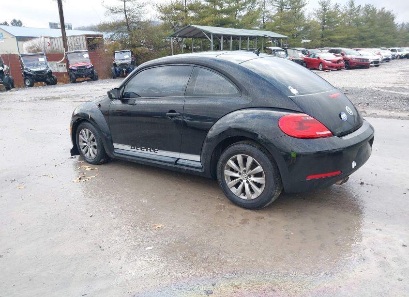 Photo 3 of 2014 Volkswagen Beetle 2.5L ENTRY (VIN 3VWFP7AT3EM628806)