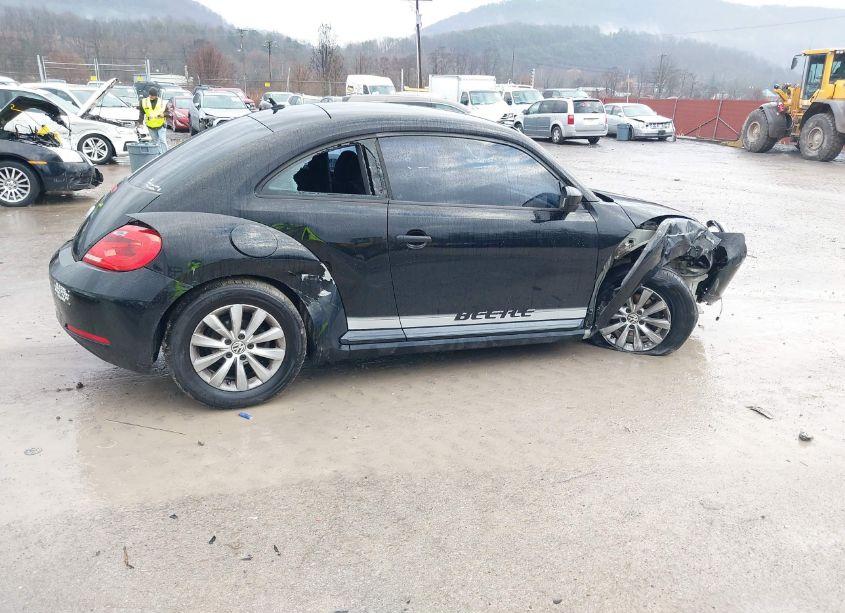 Photo 6 of 2014 Volkswagen Beetle 2.5L ENTRY (VIN 3VWFP7AT3EM628806)