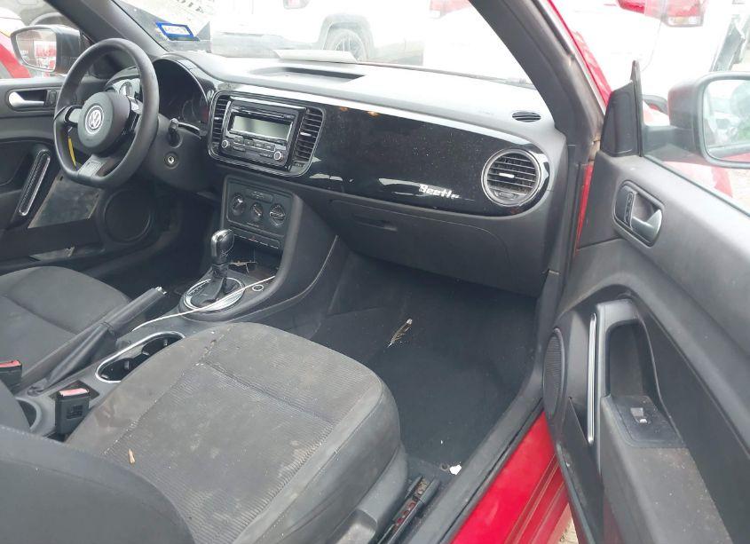 Photo 5 of 2013 Volkswagen Beetle 2.5L ENTRY (VIN 3VWFP7AT4DM631549)