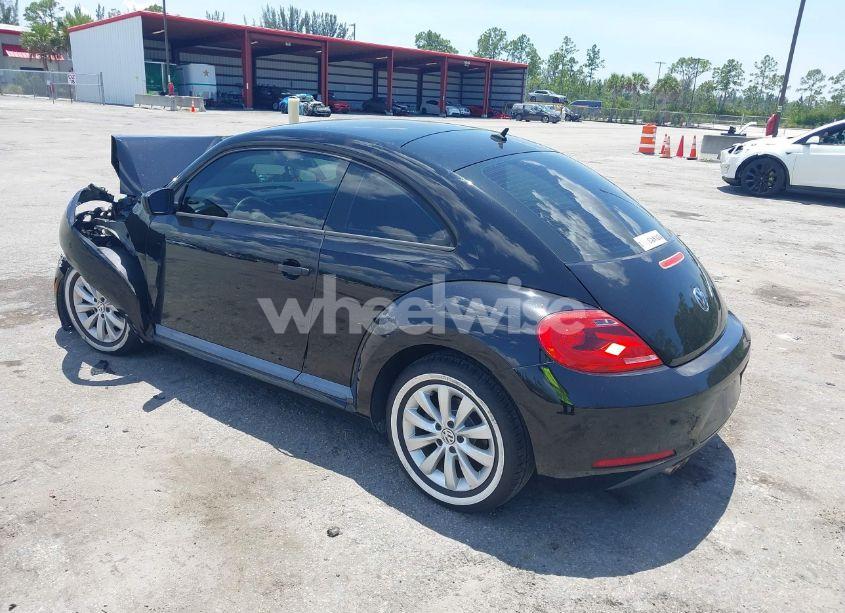 Photo 3 of 2013 Volkswagen Beetle 2.5L ENTRY (VIN 3VWFP7AT4DM639280)