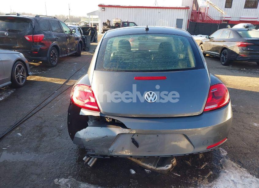 Photo 16 of 2013 Volkswagen Beetle 2.5L/2.5L FENDER EDITION (VIN 3VWFP7AT4DM669718)