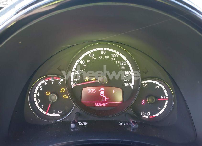 Photo 7 of 2013 Volkswagen Beetle 2.5L/2.5L FENDER EDITION (VIN 3VWFP7AT4DM669718)