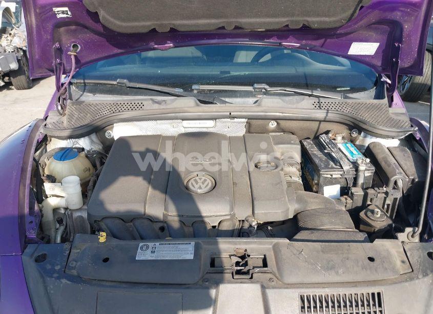 Photo 10 of 2014 Volkswagen Beetle 2.5L ENTRY (VIN 3VWFP7AT5EM624286)