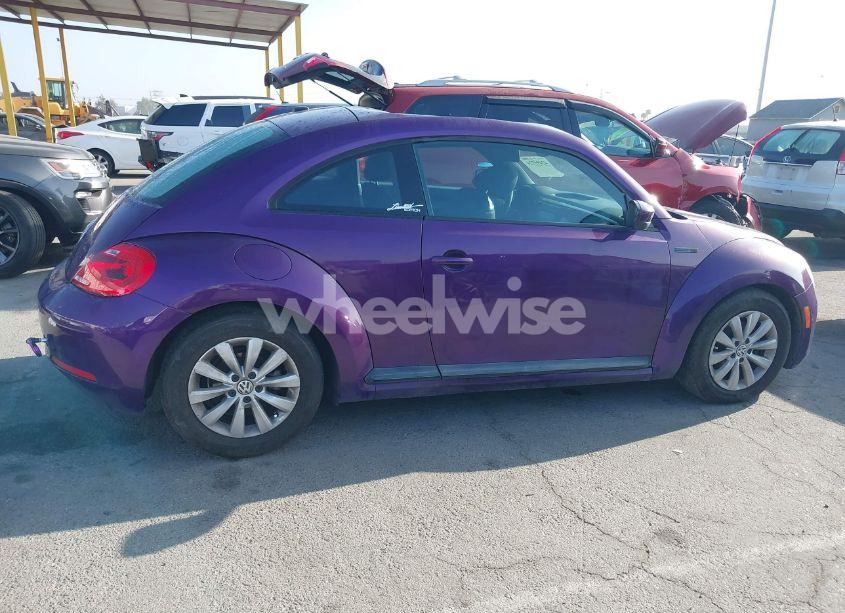 Photo 13 of 2014 Volkswagen Beetle 2.5L ENTRY (VIN 3VWFP7AT5EM624286)