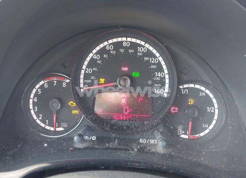 Photo 7 of 2014 Volkswagen Beetle COUPE 2.5L ENTRY (VIN 3VWFP7AT6EM627973)