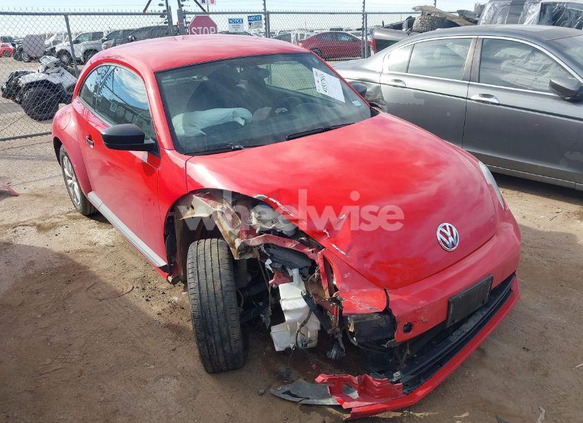 2014 Volkswagen Beetle 2.5L ENTRY (VIN 3VWFP7AT7EM627996) main photo