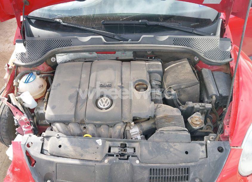 Photo 10 of 2014 Volkswagen Beetle 2.5L ENTRY (VIN 3VWFP7AT7EM627996)