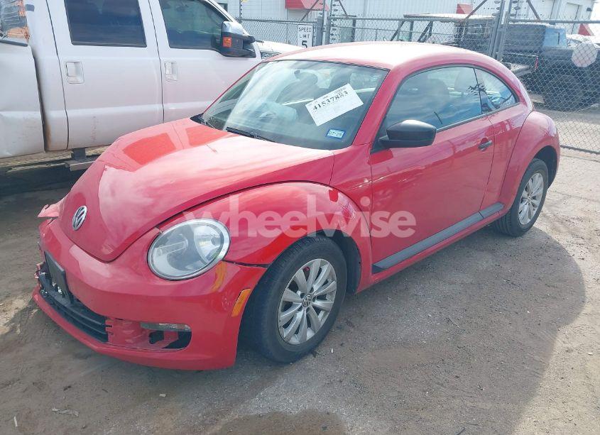 Photo 2 of 2014 Volkswagen Beetle 2.5L ENTRY (VIN 3VWFP7AT7EM627996)
