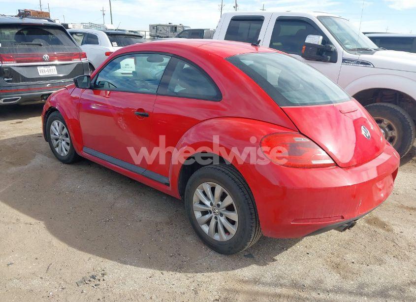 Photo 3 of 2014 Volkswagen Beetle 2.5L ENTRY (VIN 3VWFP7AT7EM627996)