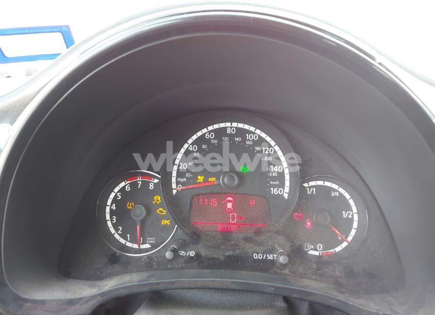 Photo 7 of 2014 Volkswagen Beetle 2.5L ENTRY (VIN 3VWFP7AT7EM627996)