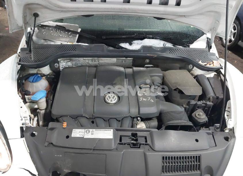 Photo 10 of 2012 Volkswagen Beetle ENTRY (VIN 3VWFP7AT8CM622898)