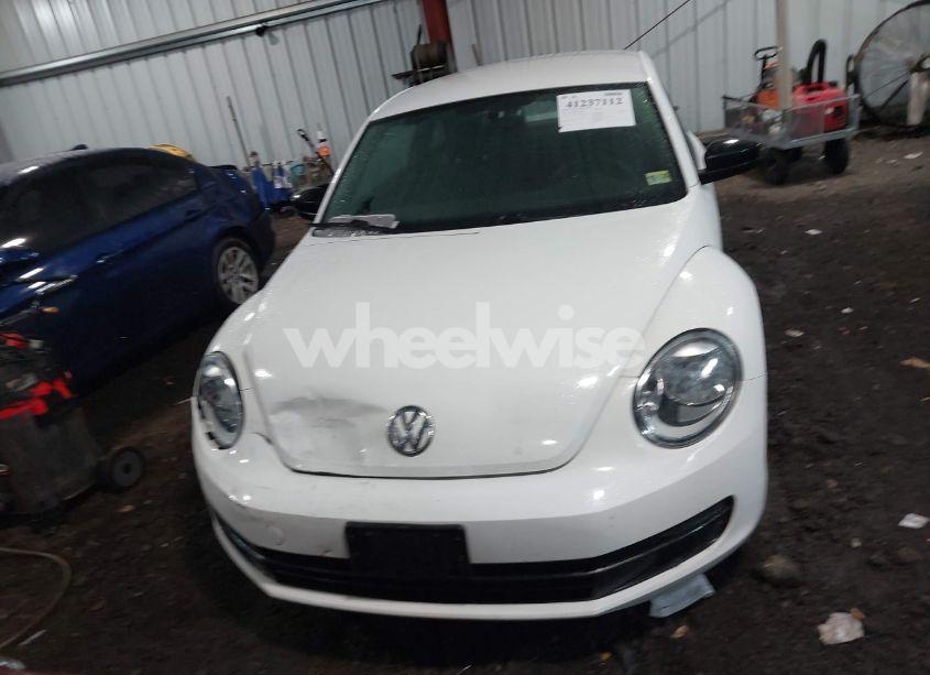 Photo 12 of 2012 Volkswagen Beetle ENTRY (VIN 3VWFP7AT8CM622898)