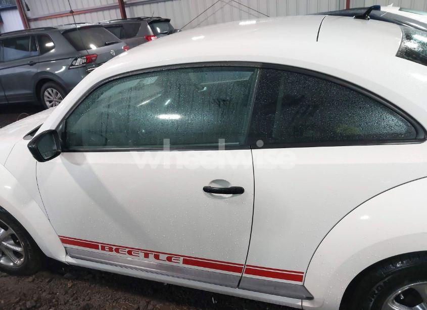 Photo 14 of 2012 Volkswagen Beetle ENTRY (VIN 3VWFP7AT8CM622898)