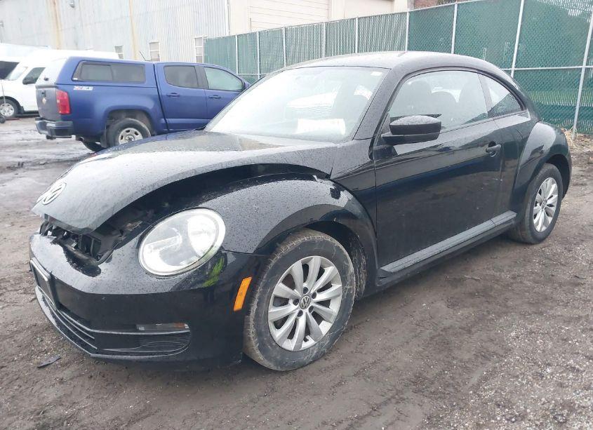 Photo 2 of 2013 Volkswagen Beetle 2.5L ENTRY (VIN 3VWFP7AT8DM691494)