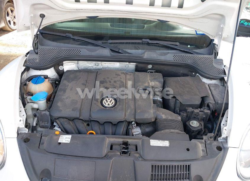 Photo 10 of 2013 Volkswagen Beetle 2.5L ENTRY (VIN 3VWFP7AT9DM643860)